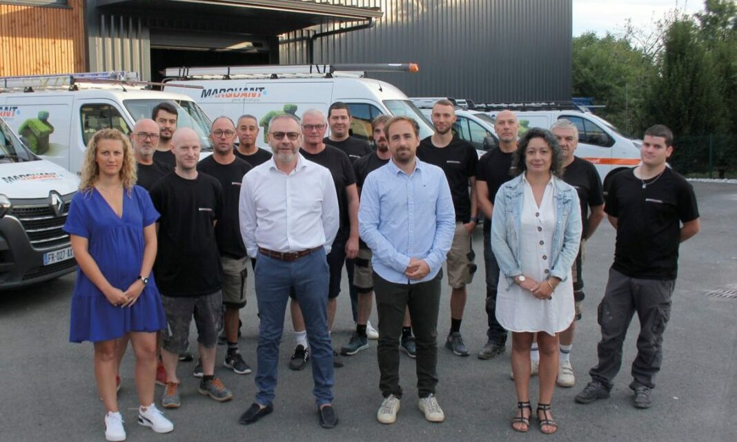 Article Le Démocrate